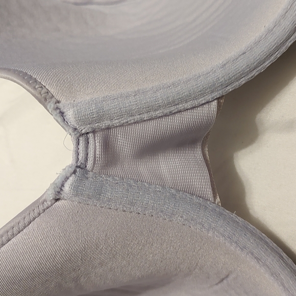 💜 EUC Wacoal Brand Intimates Ladie's Net Effect Underwire T-shirt Underwire Bra - Picture 8 of 11